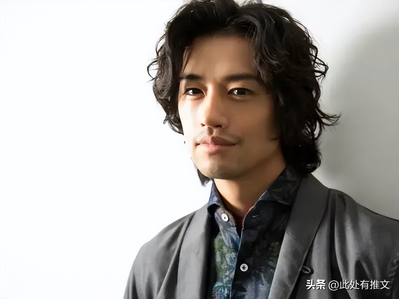 佐藤健关于初恋的剧,日剧永野芽郁佐藤健