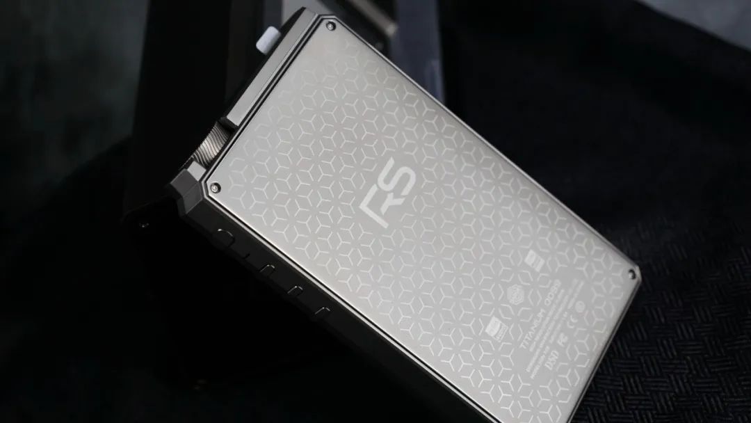 海贝rs8与艾利和sp3000对比,海贝r8和金砖评测