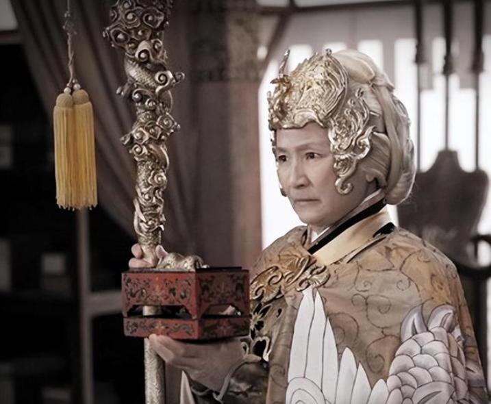 杨家将故事穆桂英之死,杨家将十二寡妇征西谁最厉害