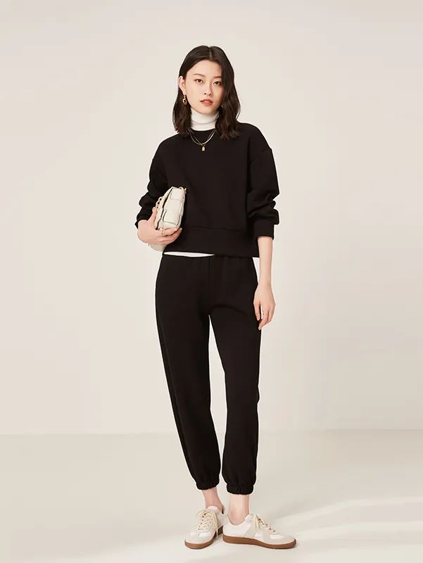 卫衣怎么搭配外套才好看冬天,冬天连帽卫衣怎么搭配洋气女