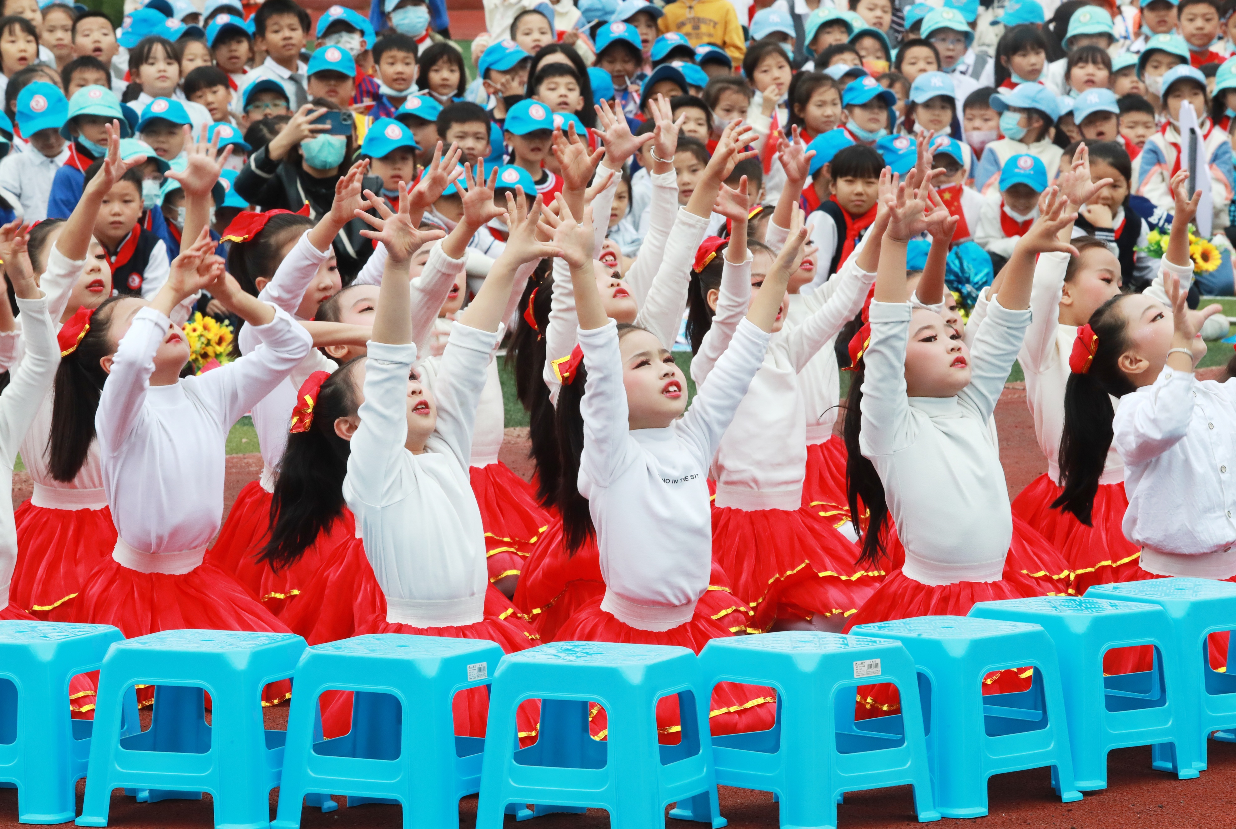 “放飞足球,点燃梦想”上饶市第二十小学举办第五届“跃石”足球节