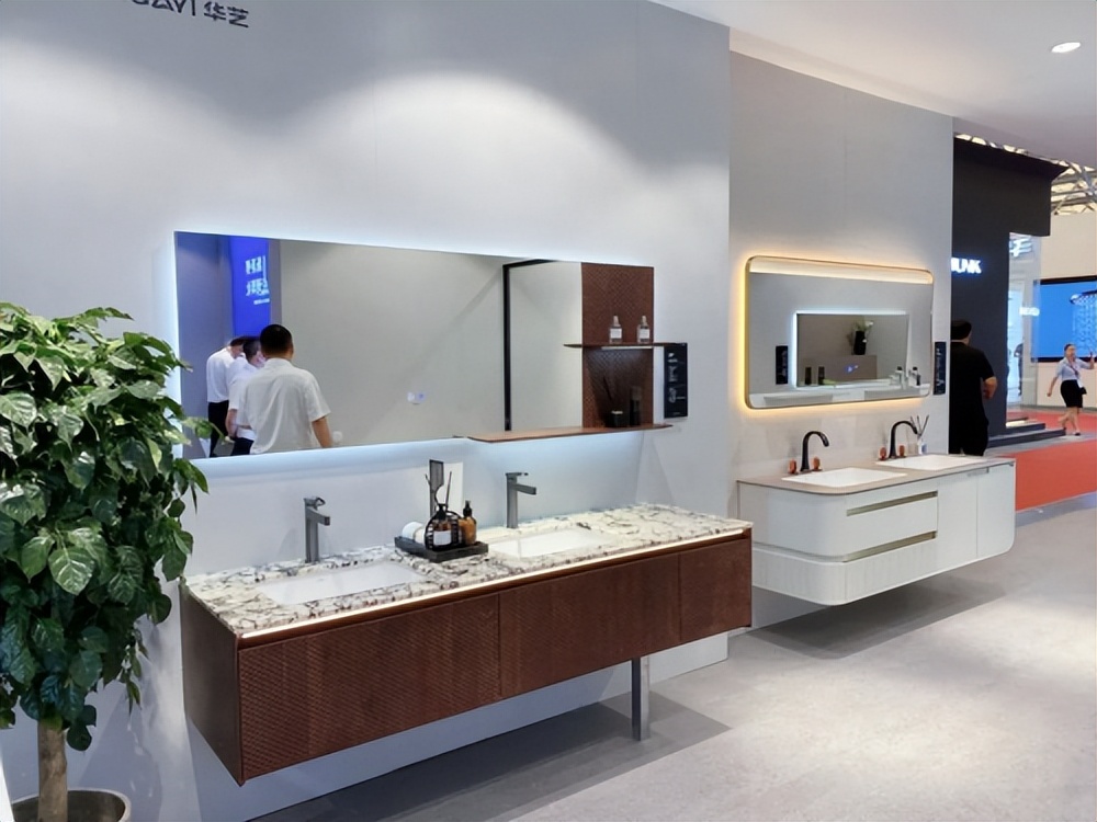 华艺卫浴和恒洁卫浴哪个牌子好,华艺卫浴十大名牌排名