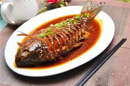 东北大酱和海天黄豆酱哪个好吃,东北大酱老式黄豆酱发酵做法