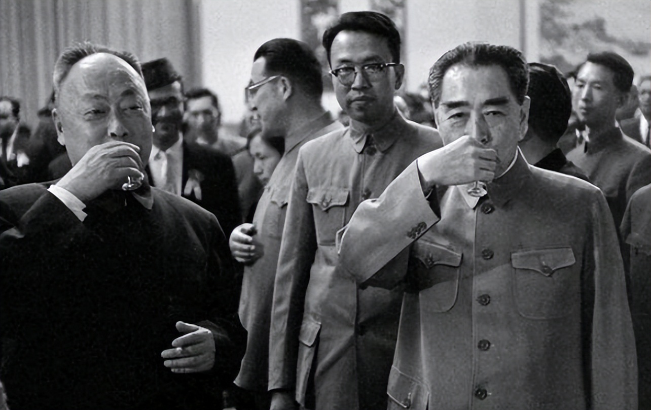 1955年授衔时，开国元帅候选人其实有13位，剩下三位都分别是谁？