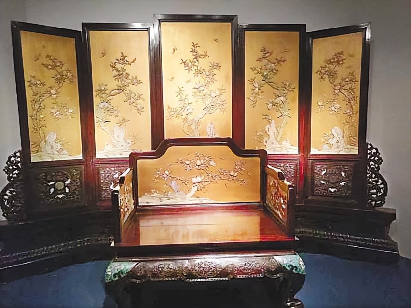 屏障和屏风的区别,屏障屏风