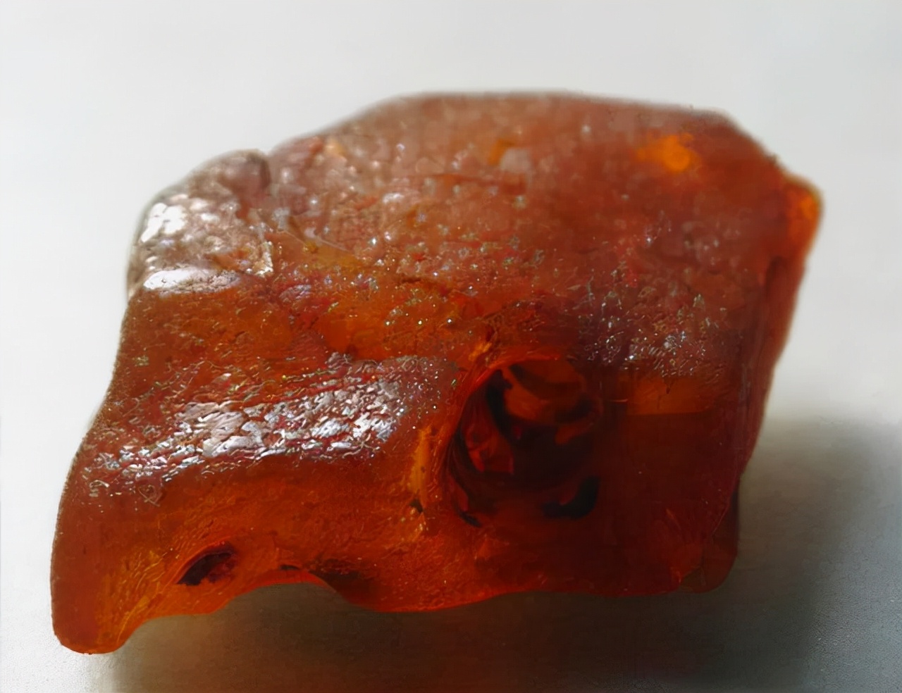 深圳琥珀博物馆典藏仿古龙凤蜜蜡,琥珀蜜蜡全品类