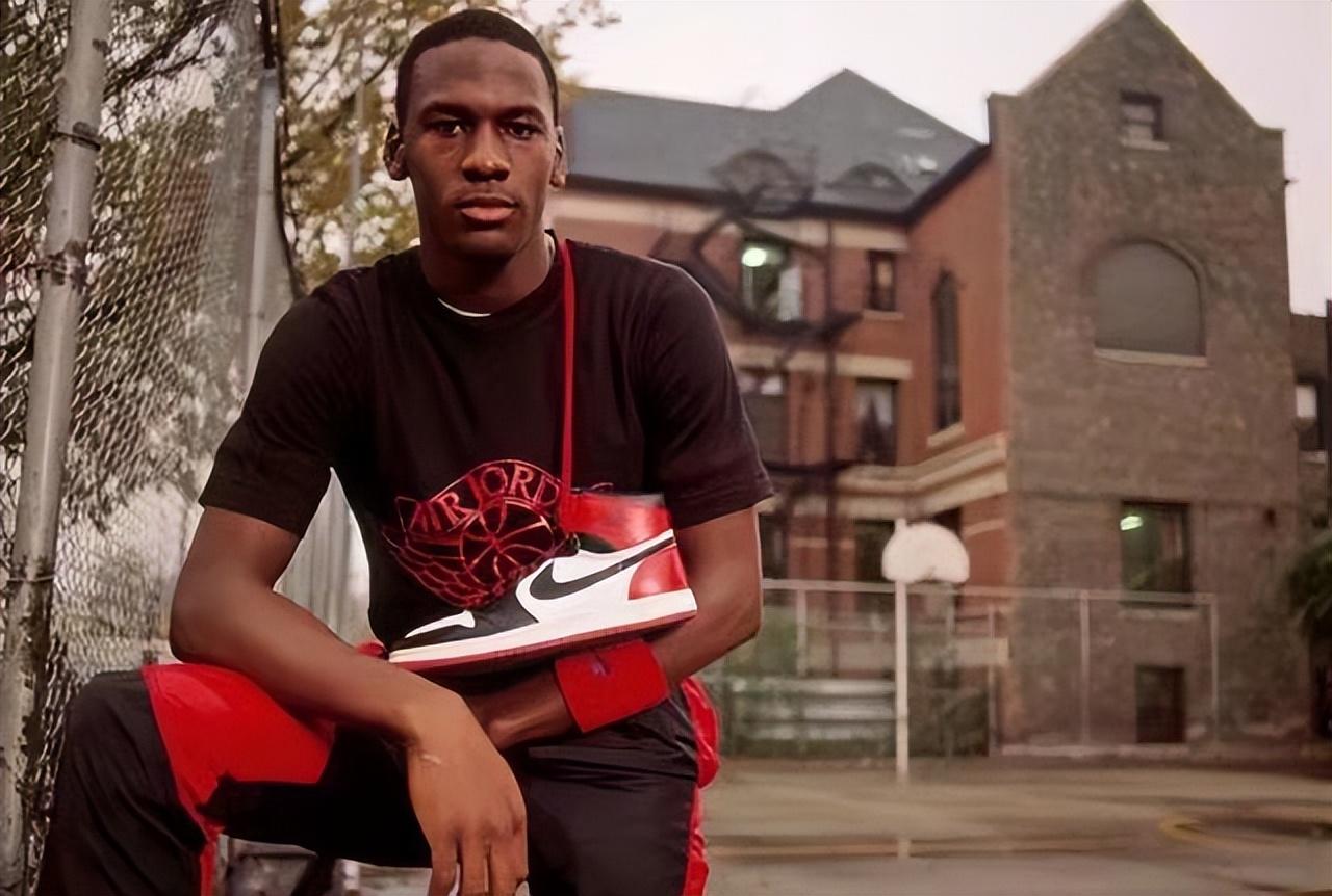 乔丹从黄蜂挣多少钱,詹姆斯和乔丹商业价值