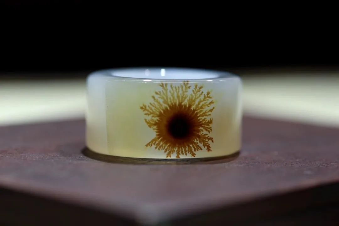 戈壁之花玛瑙,特别圆的戈壁玛瑙