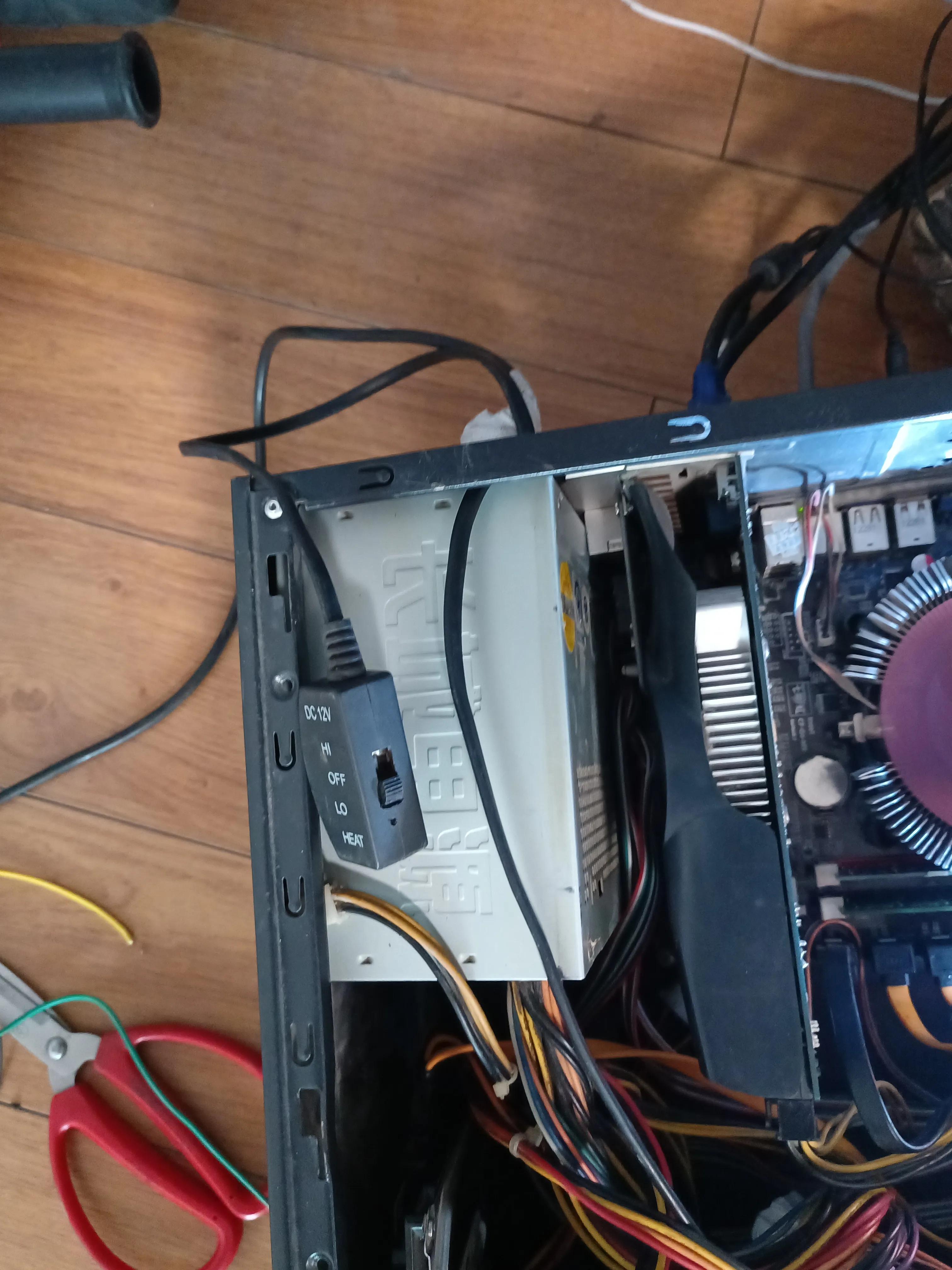 一个电脑能用两个电源供电么,一个电脑用两个电源教程