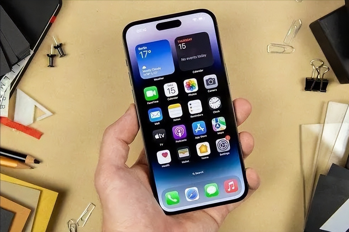 苹果取消充电器口,苹果为什么取消耳机与充电器