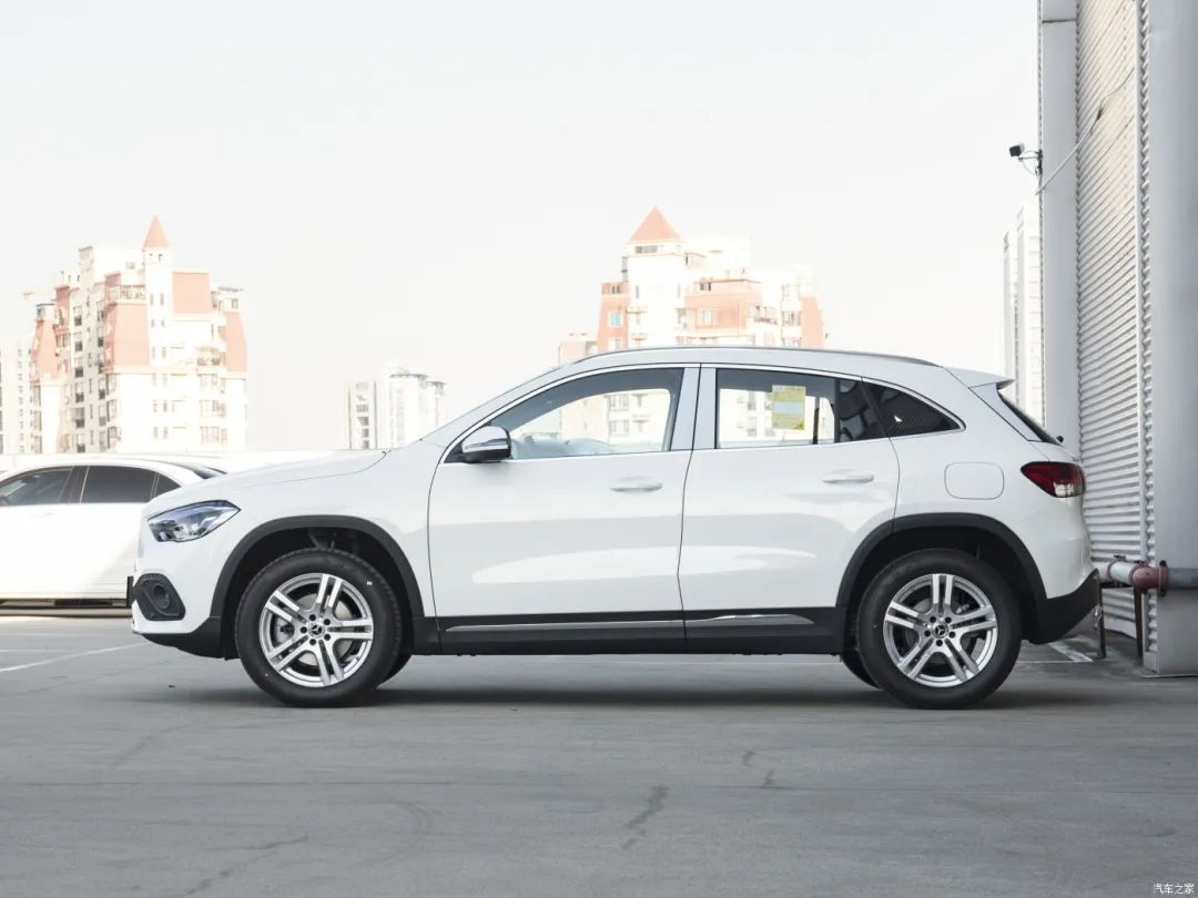 奔驰gla值不值得买二手,奔驰GLA值不值得购买