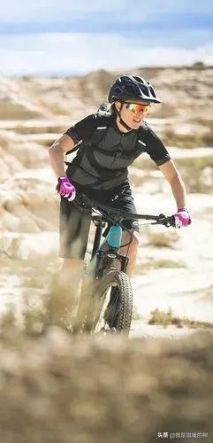 旅行自行车骑行正确姿势,怎么样的骑行姿势正确