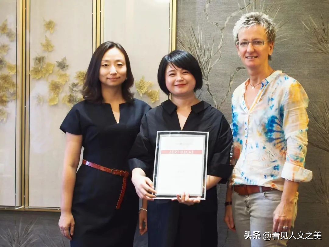 90%的花店梦死在花艺的执念上！校长提醒：开店必学的老板思维。