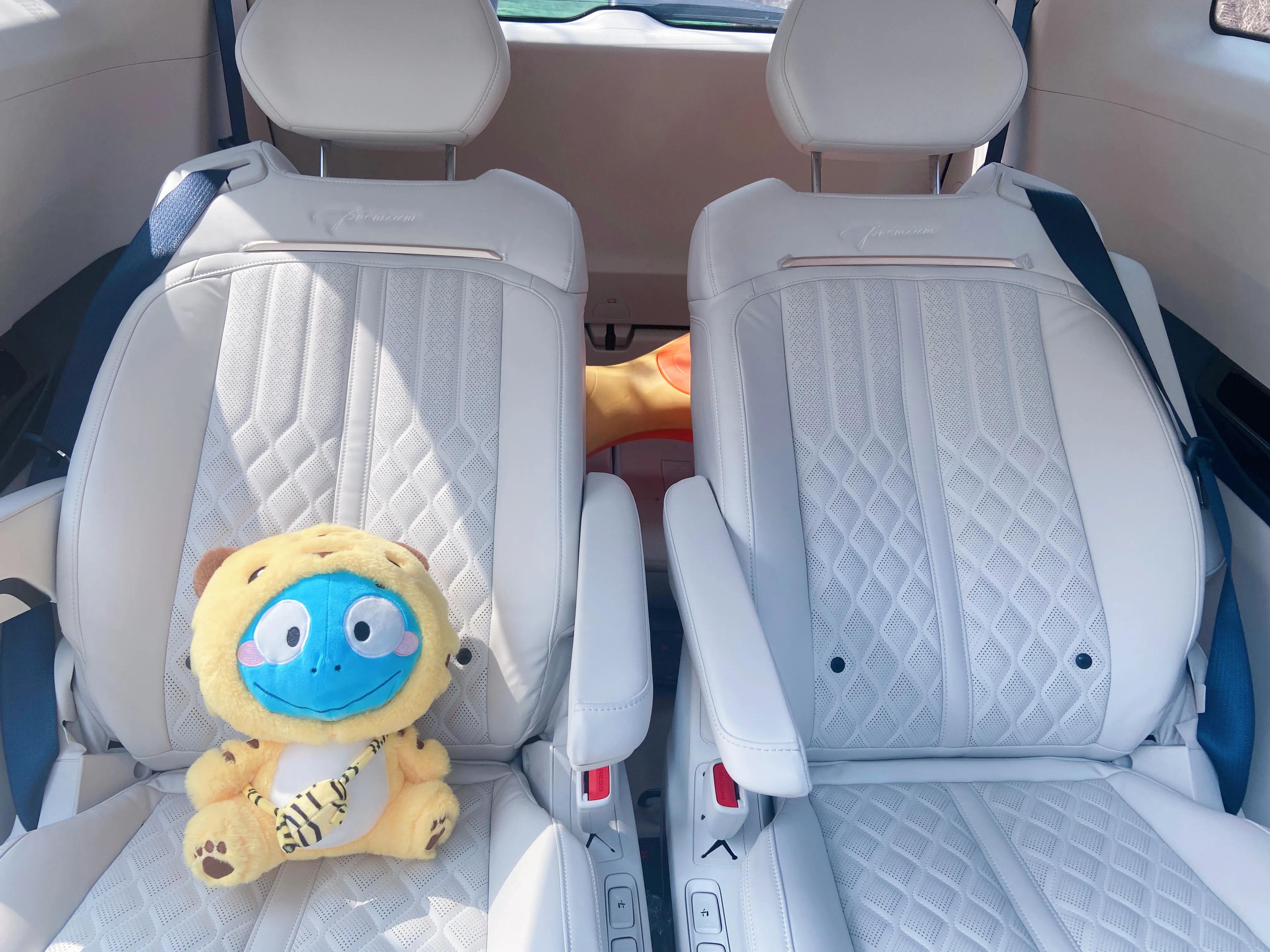 打卡厦门鼓浪屿，聊SP*级A**大四座混动凯捷