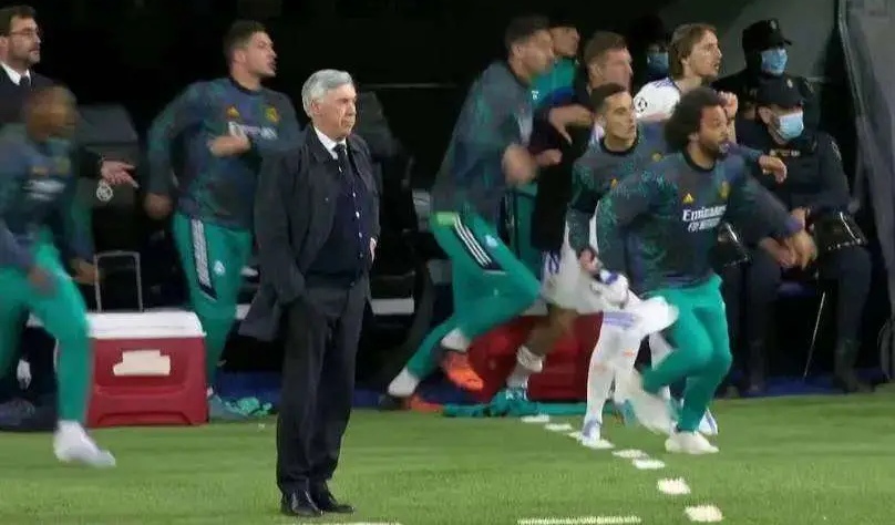 鏇煎煄vs鐨囬┈鐜勫姣斿垎,鏇煎煄vs鐨囬┈鐜勫