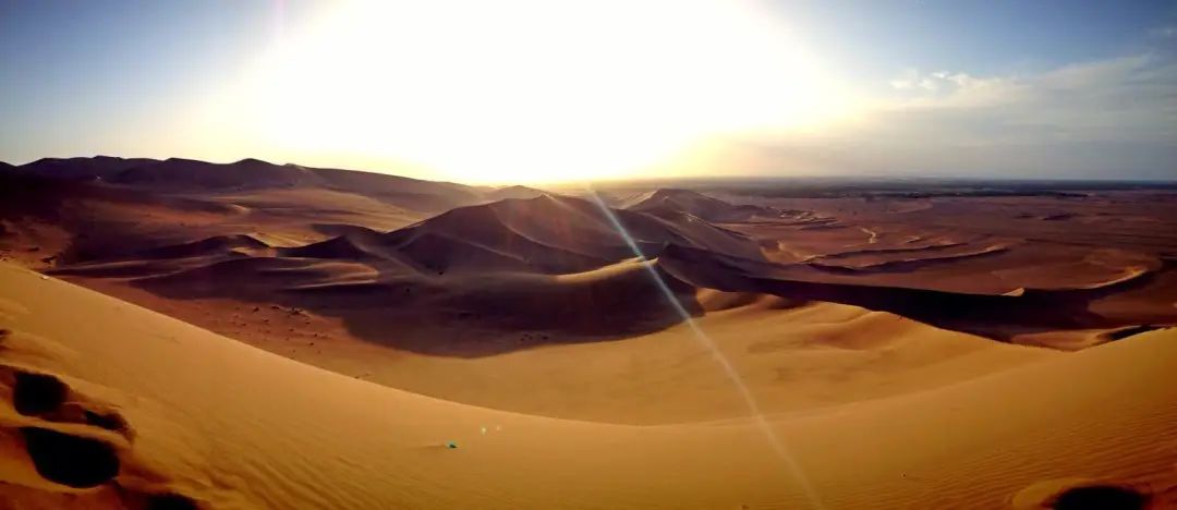 鸣沙山月牙泉游记,鸣沙山月牙泉之行
