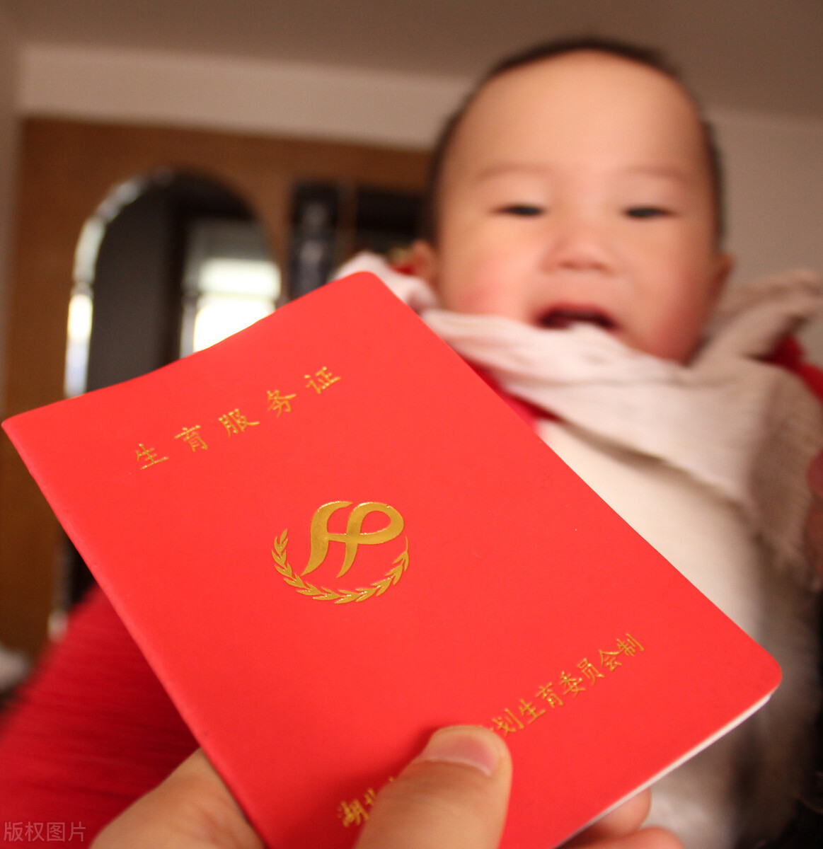 新生儿办理准生证怎么办理,新生儿办准生证需要哪些资料