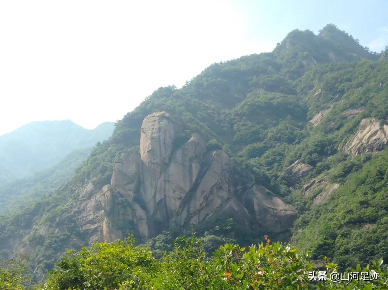 史称“宣歙之脊”，内有和谐之源，被誉中国徽厨之乡