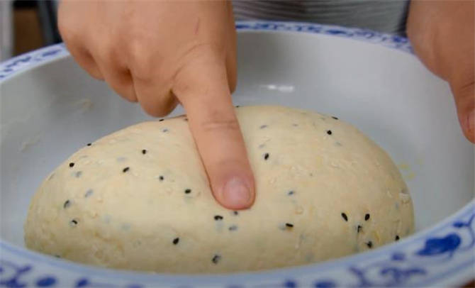 空心小油条做法可以自己在家做,酥脆空心无铝油条预拌粉大袋1000g