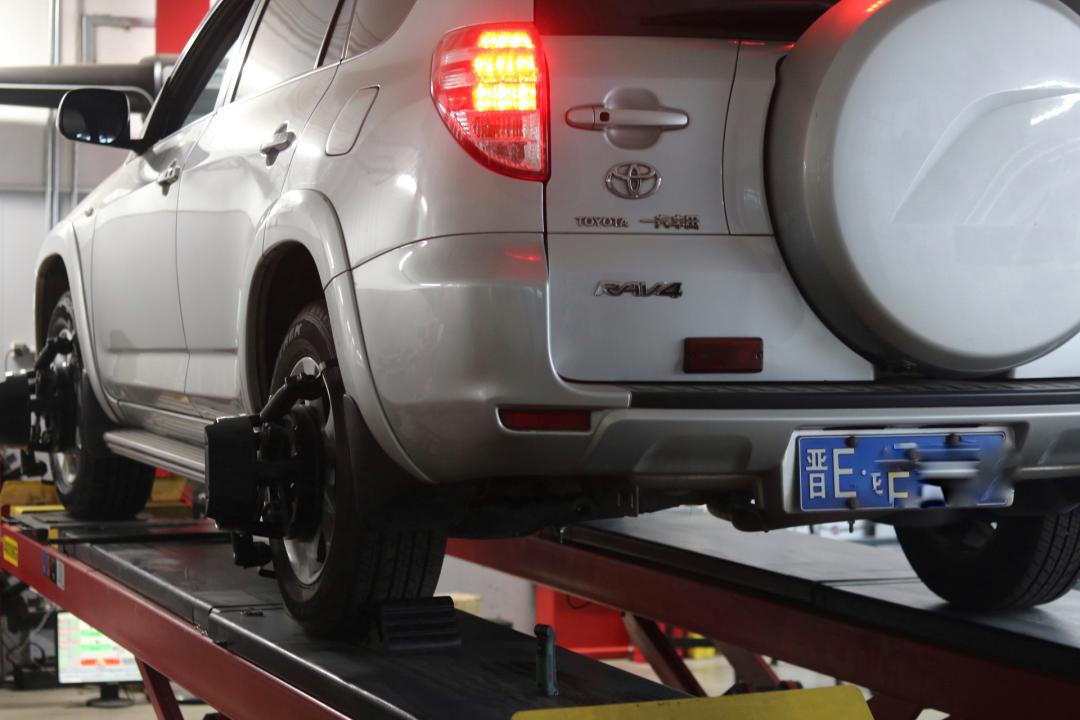 rav4旧款车怎么样,老款rav4翻修