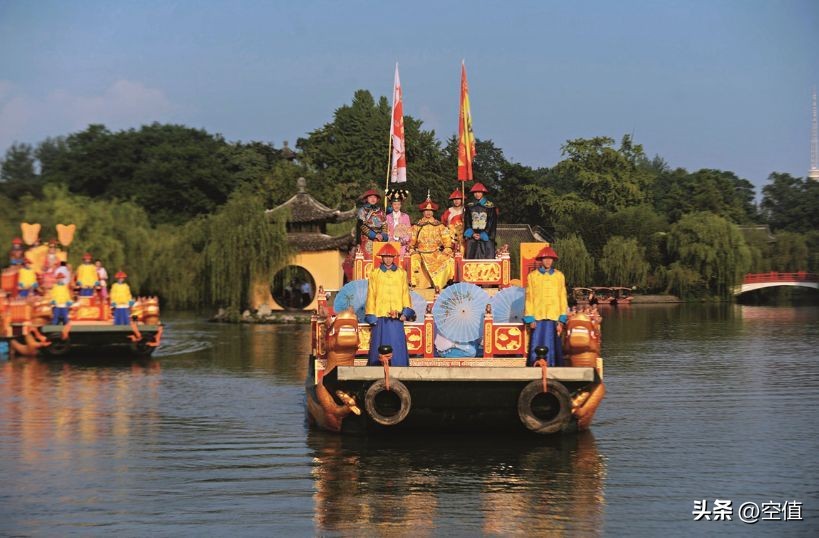 乾隆不识字闹出大笑话，千年古镇因此改名