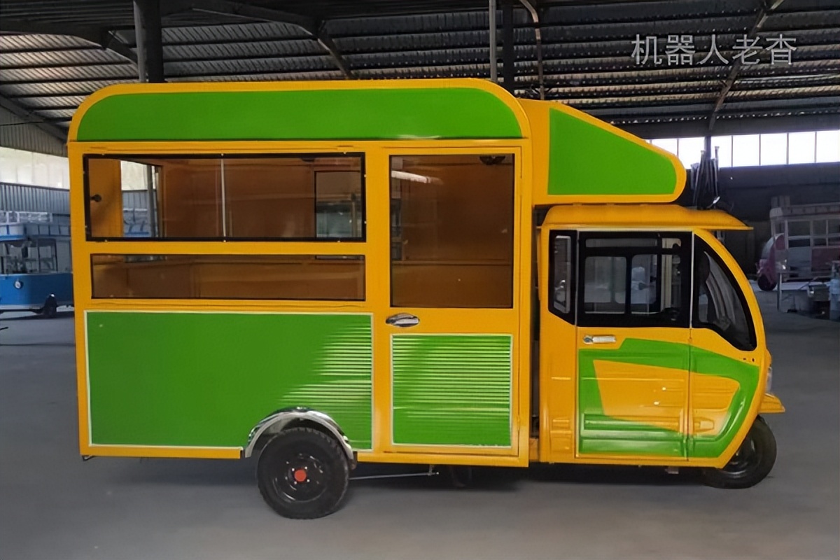 自改三轮小吃房车,几千块房车改造