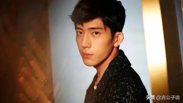 老戏骨大长脸男星,娱乐圈大长脸男星