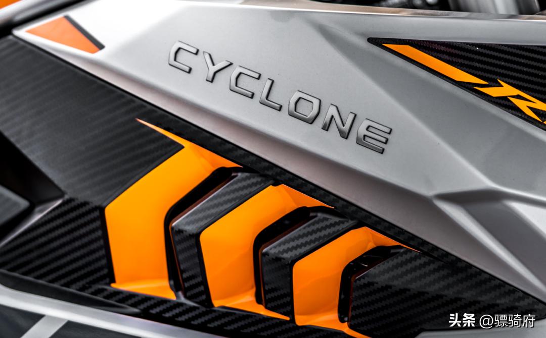 赛600和川崎忍者400该怎么选择,川崎400和赛科龙rc401哪个好