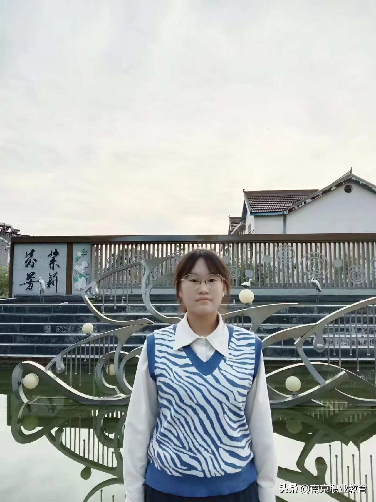 百年职校成长故事,关于职校的成长故事