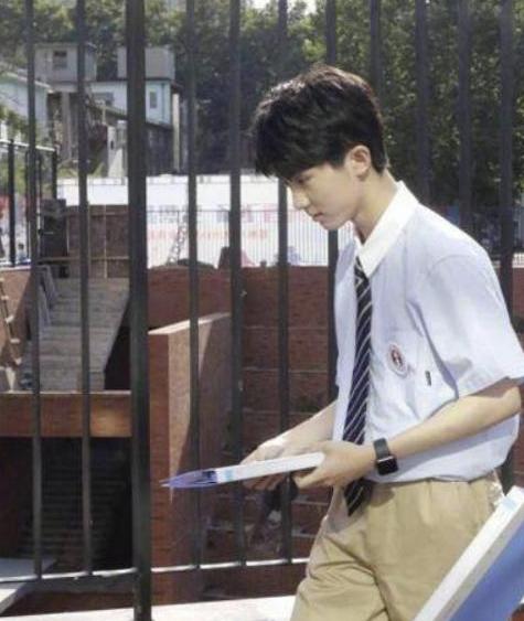 马嘉祺高考前一天视频,马嘉祺艺考上课