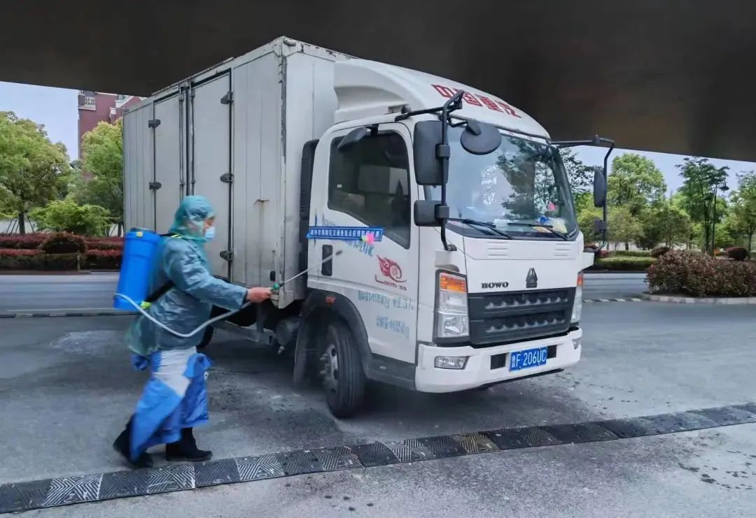 泰州海陵工业园区:“永不停歇”的驻厂员精准护航企业有序生产