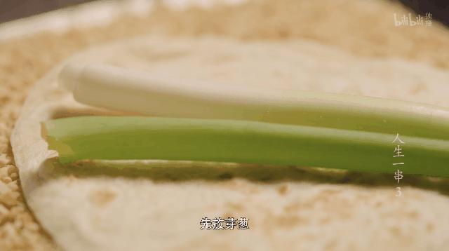 山东烧烤界的“卷王”,大学生跨城排队的周末团建