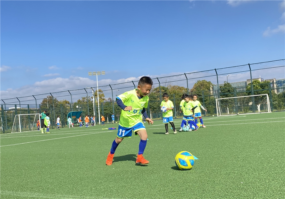 云南省昆明市第六届校园足球联赛,昆明市西山区芳草地国际学校