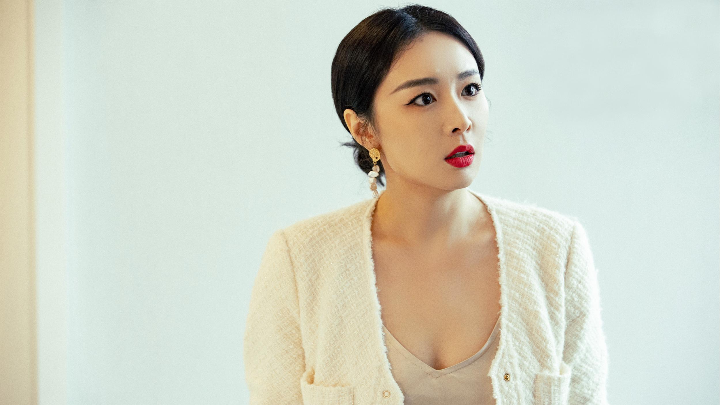 大嫂高叶刚翻红,大嫂高叶成名