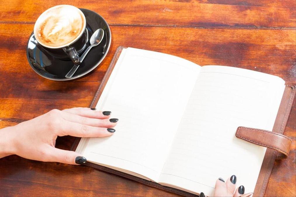 每天写作没有推荐量,写作三年一直扑街该放弃还是坚持