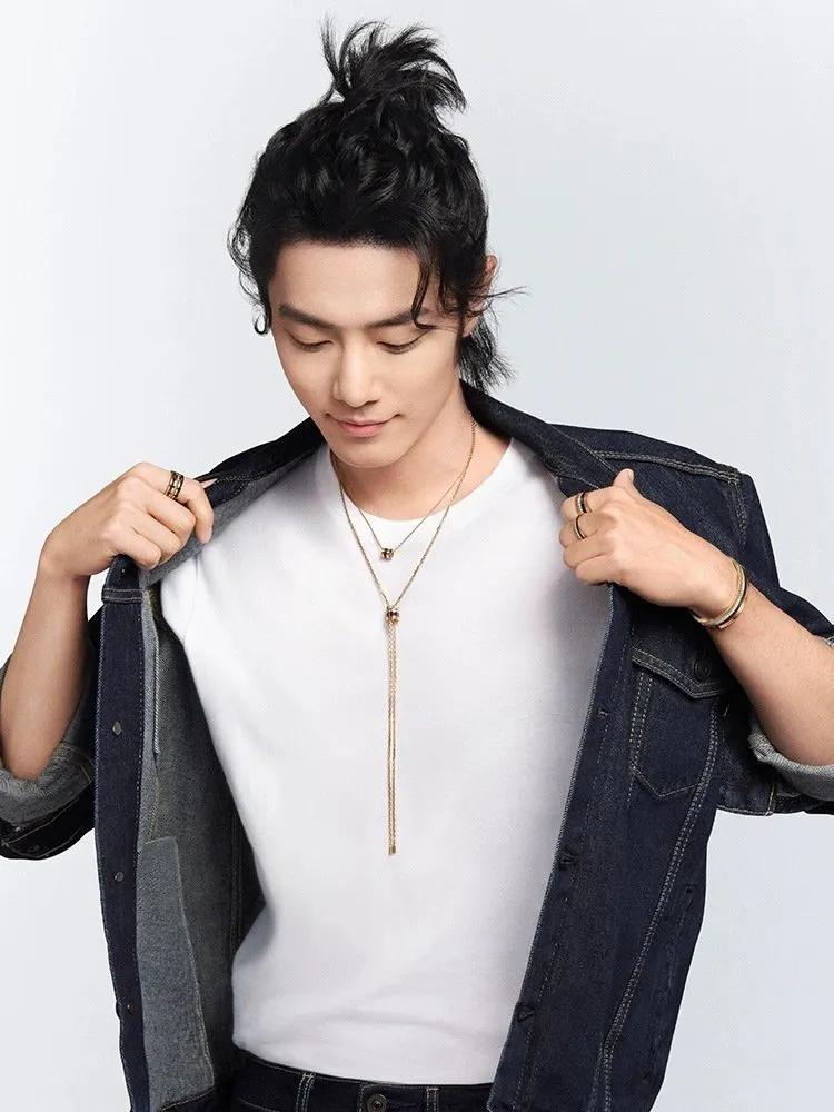 肖战宝诗龙代言视频,肖战宝诗龙时尚