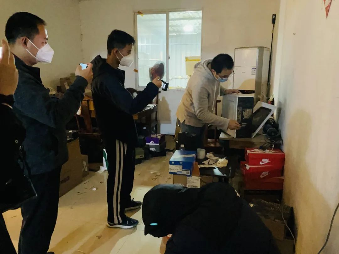苏州查获假耐克鞋 (成都公安查获假冒运动鞋)