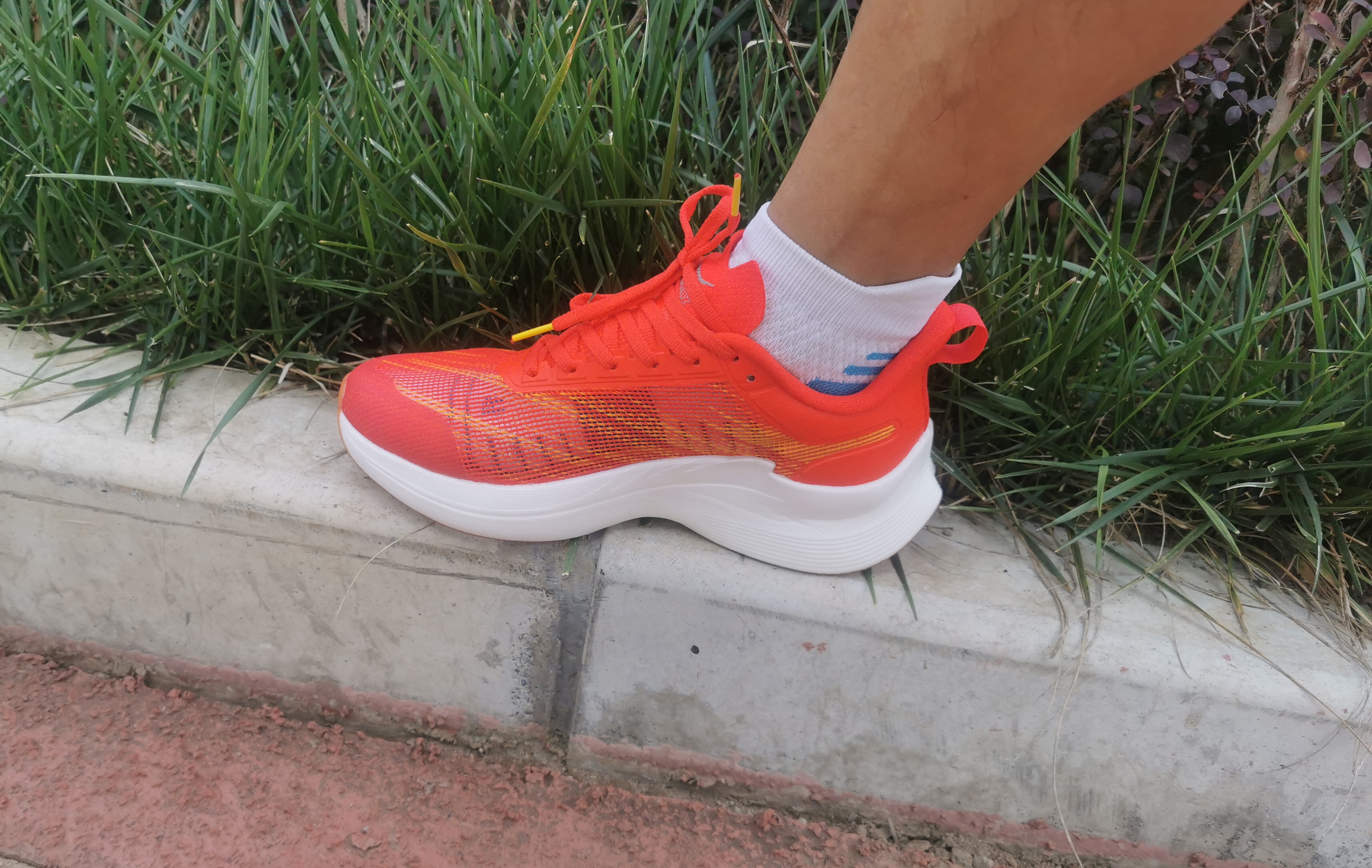 有点小惊喜--Onemix玩觅翼爽跑鞋100公里体验