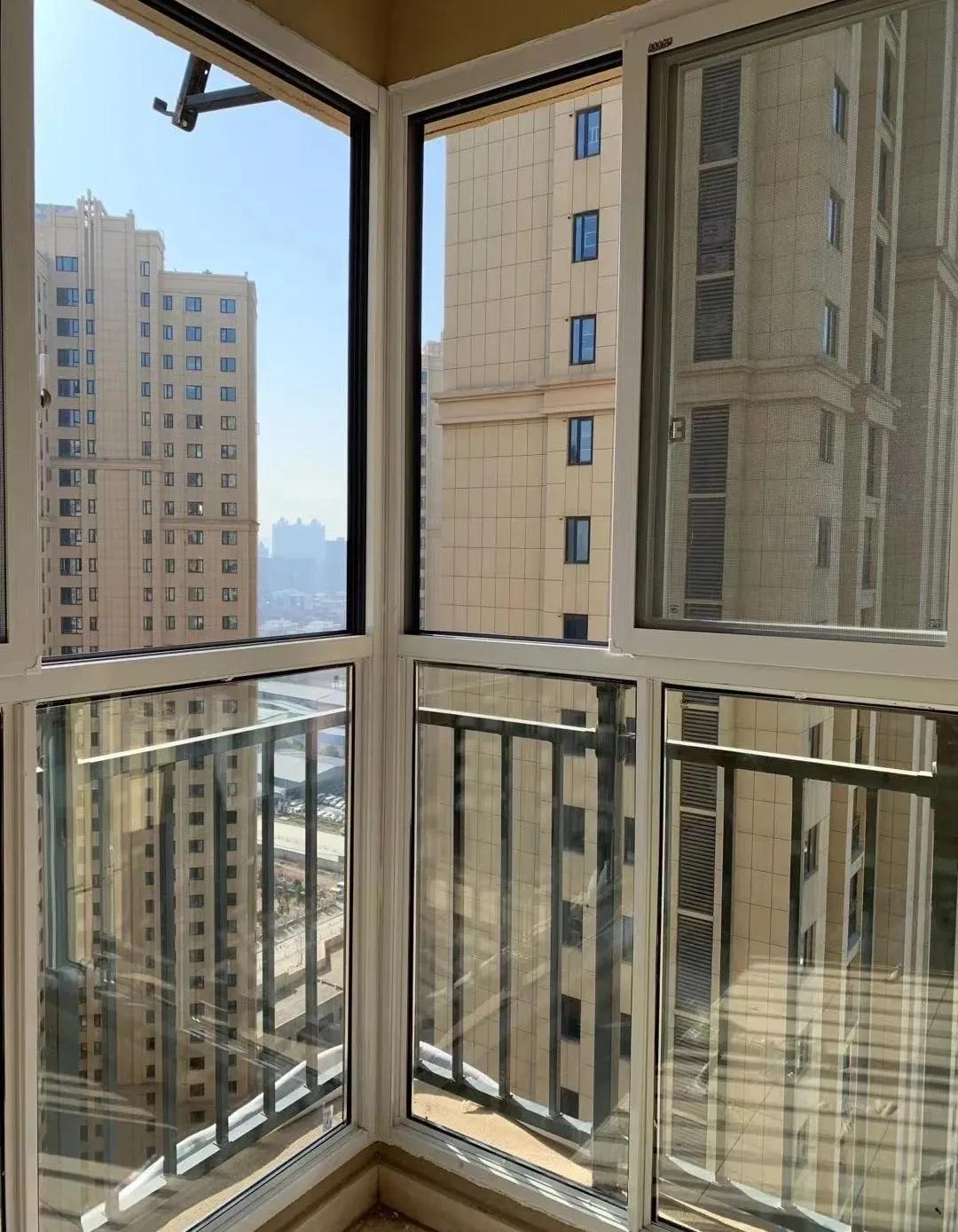 封阳台不留缝隙,封阳台不违法的方法