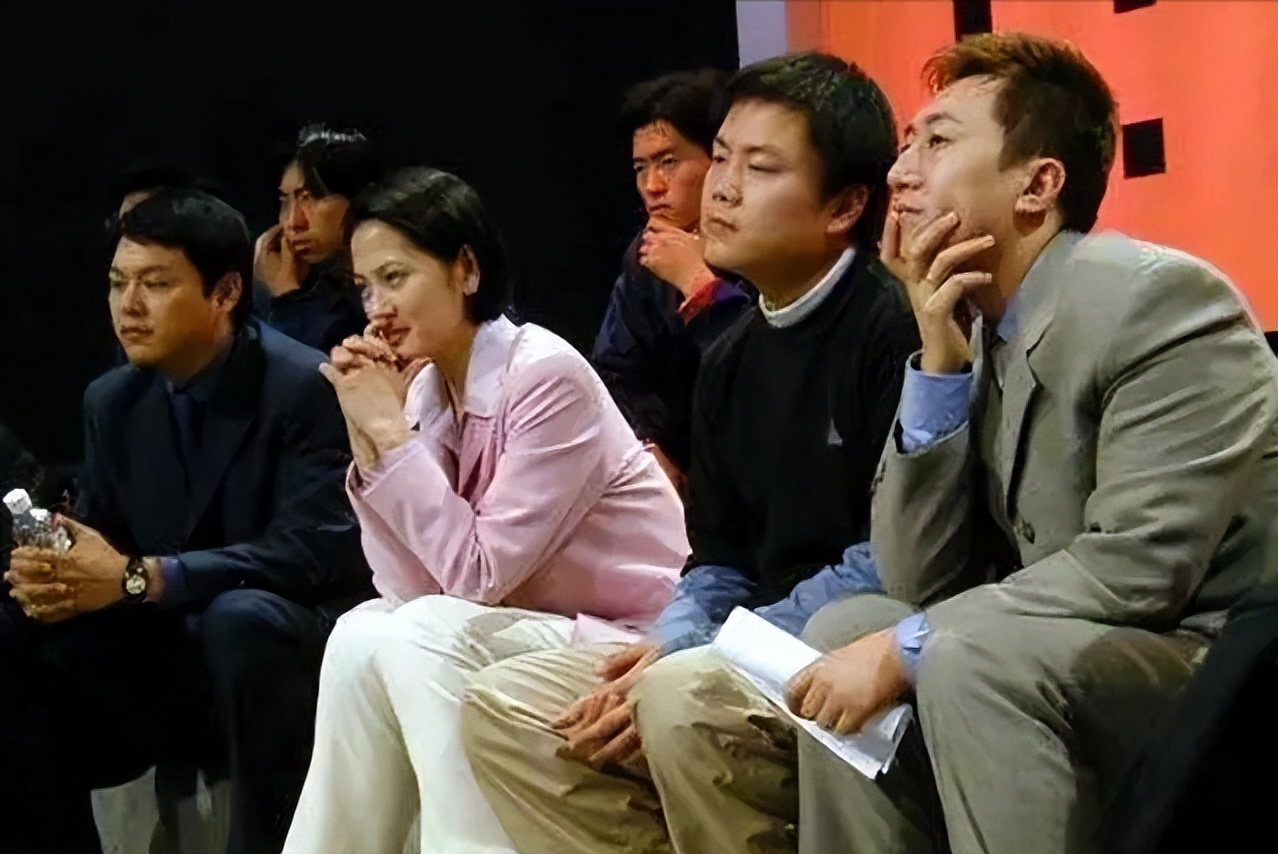 已经退休的12位央视著名主持人,已经退休的12位央视主持人