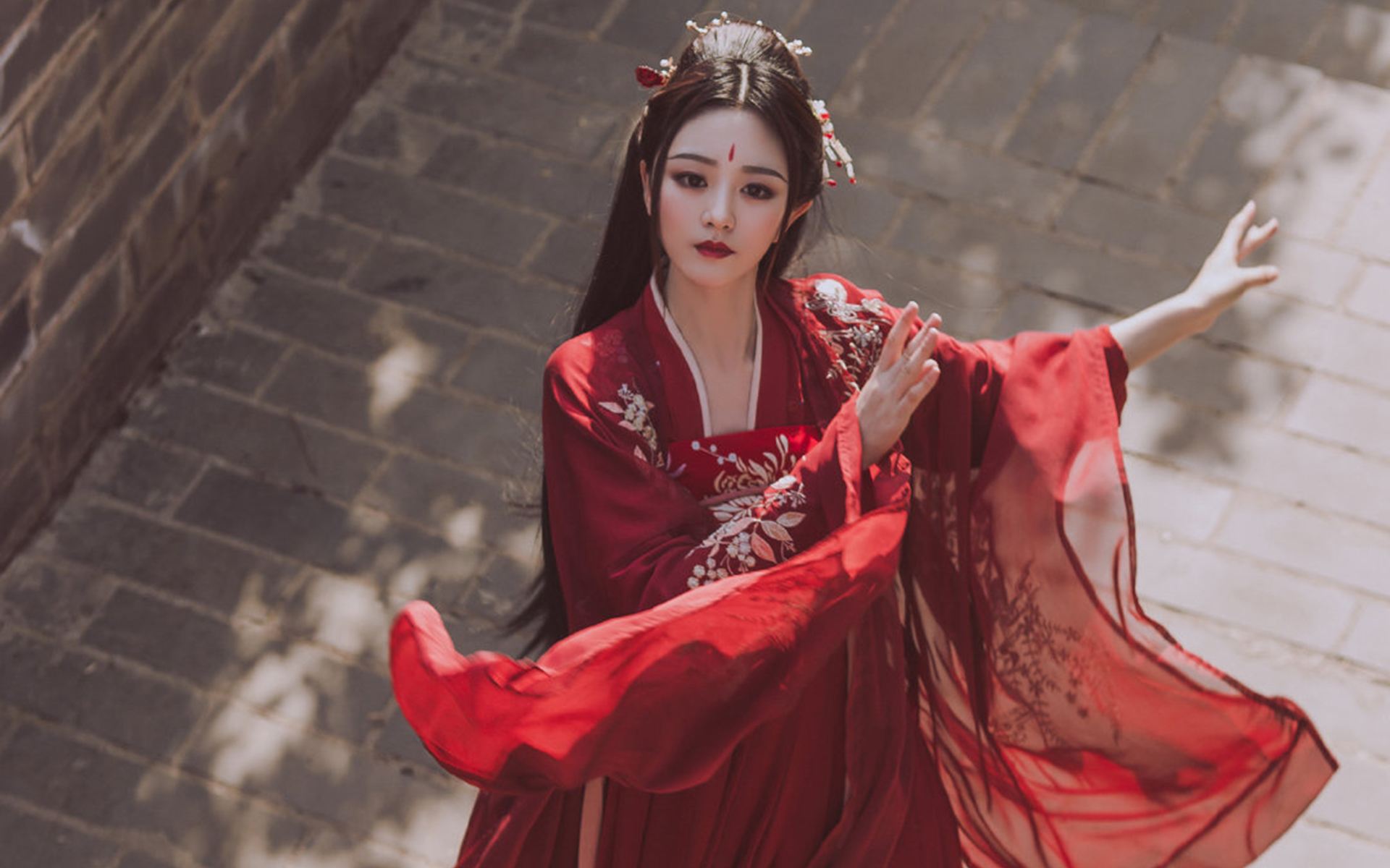 总裁看见缩小版的自己,总裁看到缩小版的自己