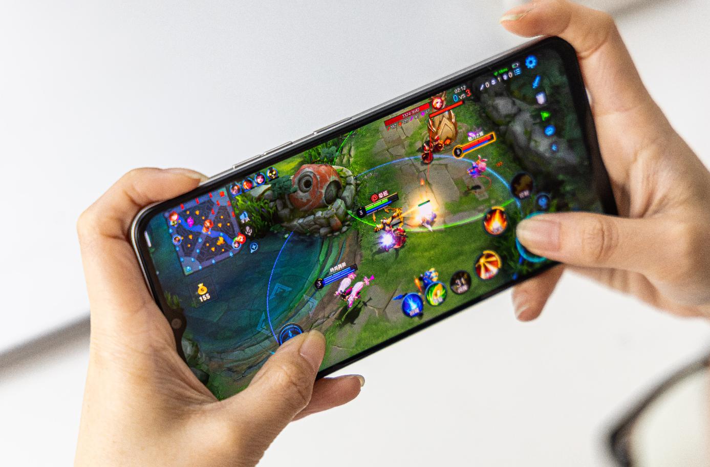 酷派cool20pro双扬声器和小米10s,华为和酷派哪种手机好