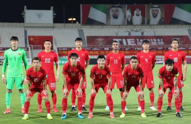 苏群吐槽国家队阵容,苏群评球广东对辽宁