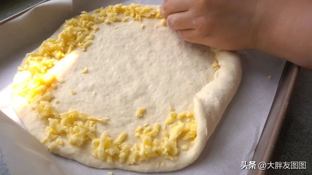 不拉丝的芝士披萨怎么做,简单又好吃的芝士披萨