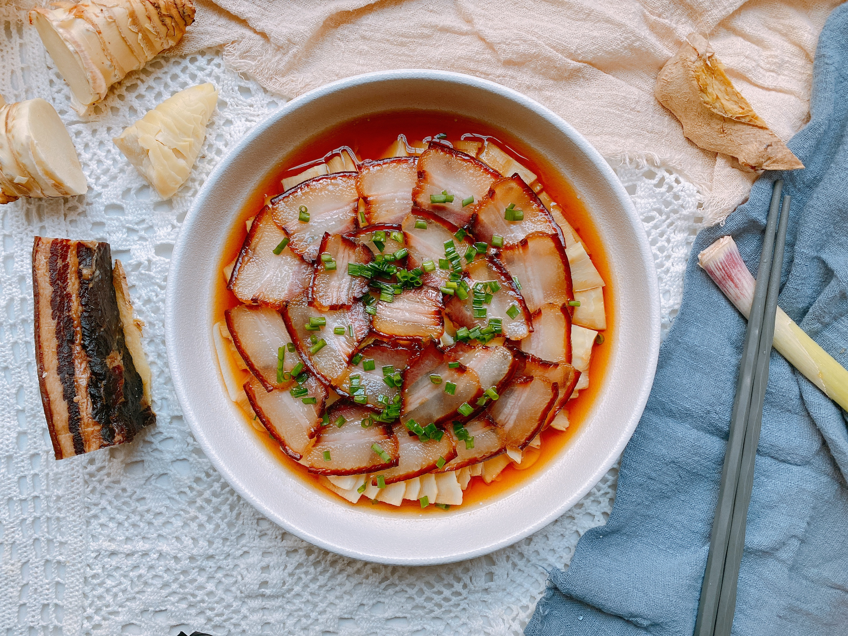 冬笋可以不炒水和咸肉一起蒸吗,最正宗的竹笋炒咸肉