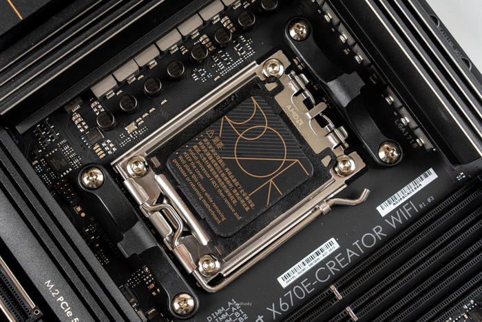 华硕proart4070ti开箱,华硕proartx670配什么显卡