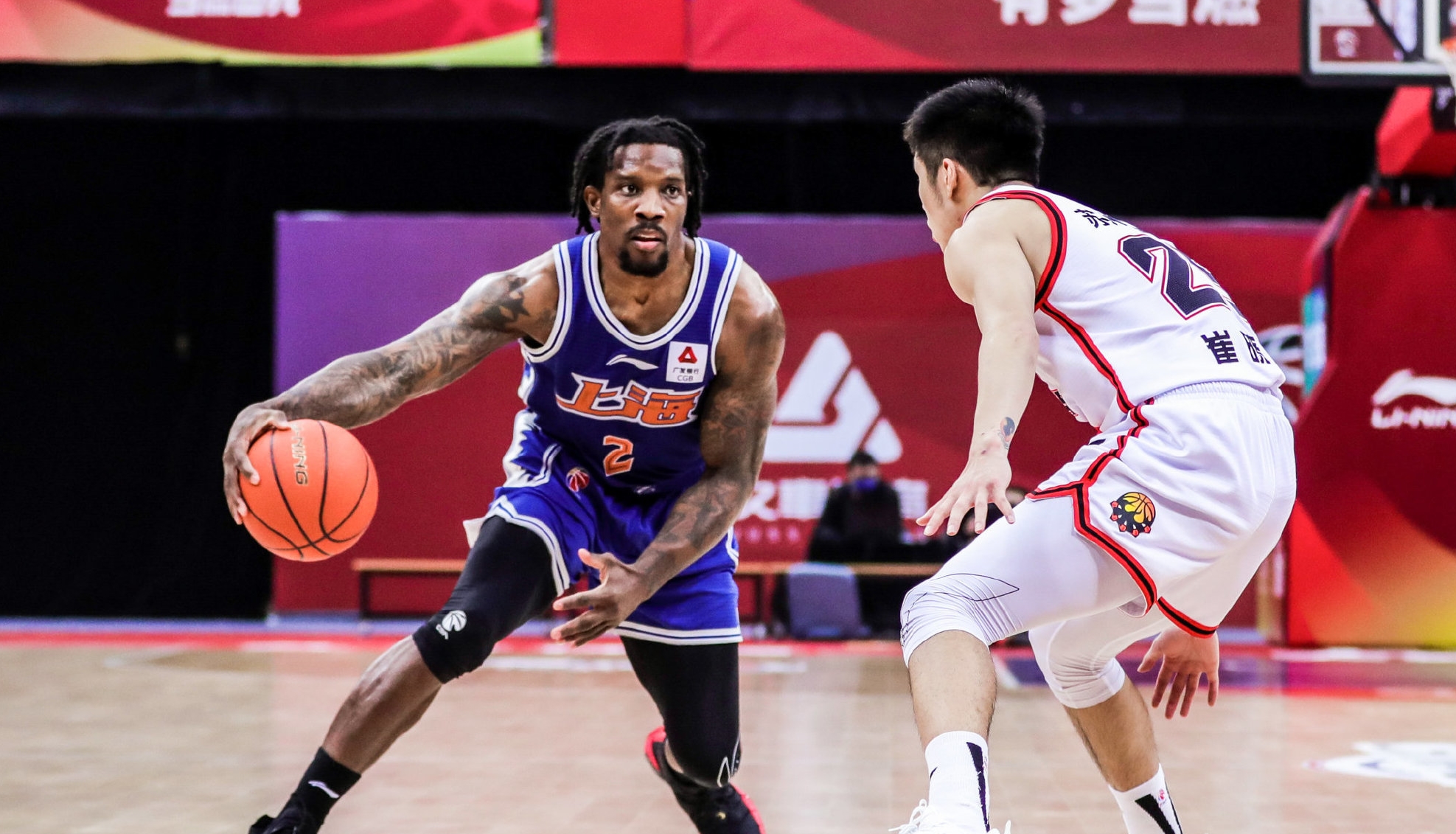 王哲林5盖帽,上海王哲林最新消息