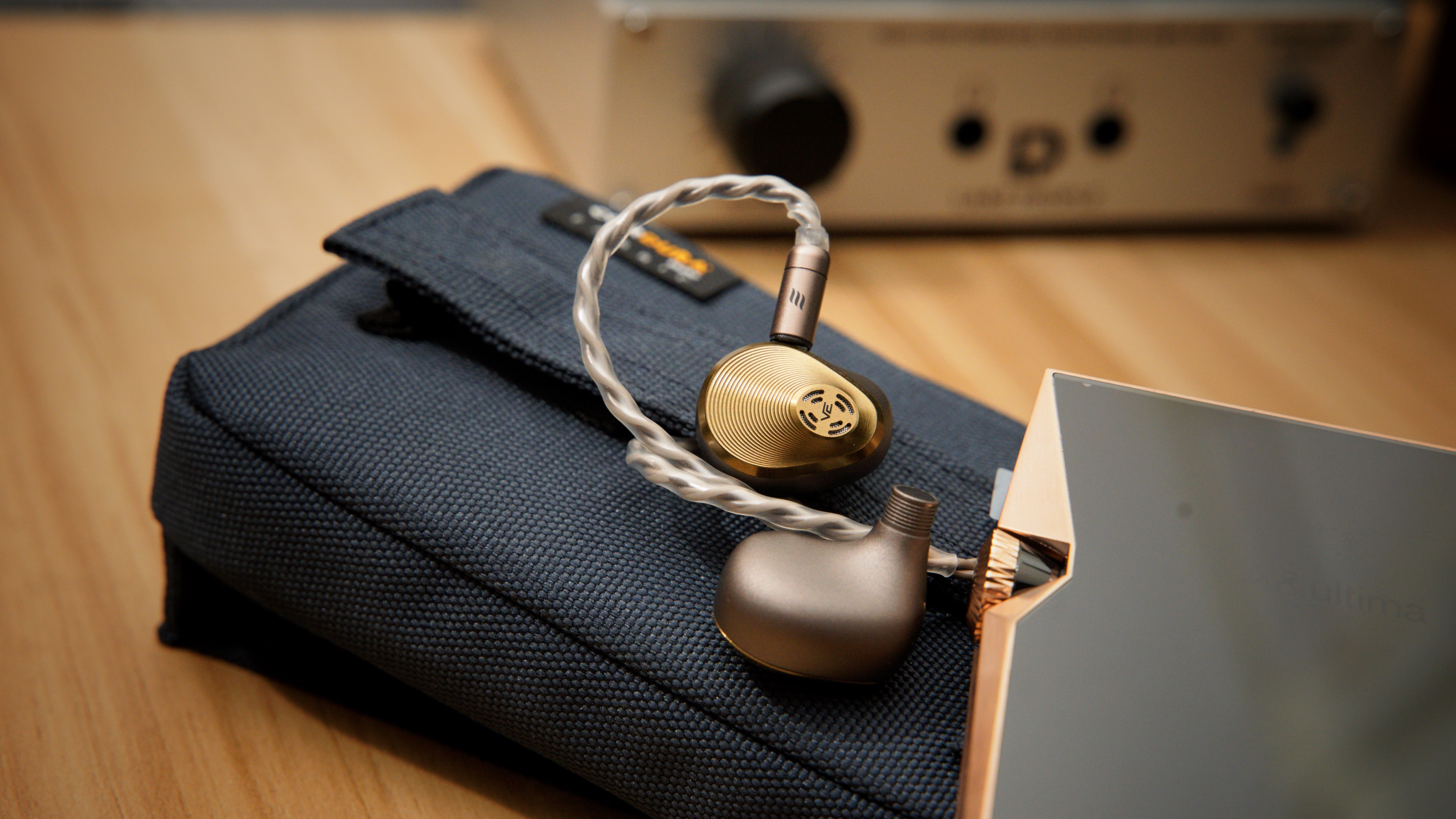 仅售三万罕见非典型旗舰德国耳机：AstellKernAURA深度剖析报告