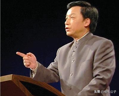 易中天俞敏洪董宇辉对话完整版,董宇辉俞敏洪易中天三人视频