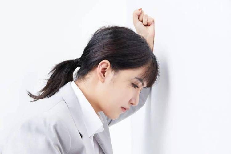 肝气郁结用什么方法调理,肝气郁结疏通肝经最有效方法动作